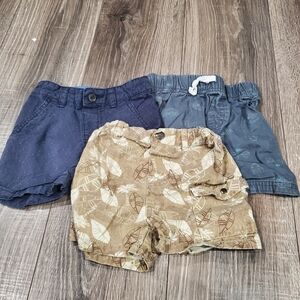 Boy Shorts Size 2T Boys Shorts in Blue, Grey, and Light Tan 3 Pieces